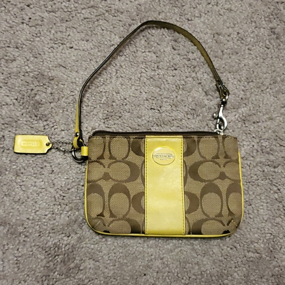 2 For 1 Coach Corner Zip Wristlet - Picture 5 of 7
